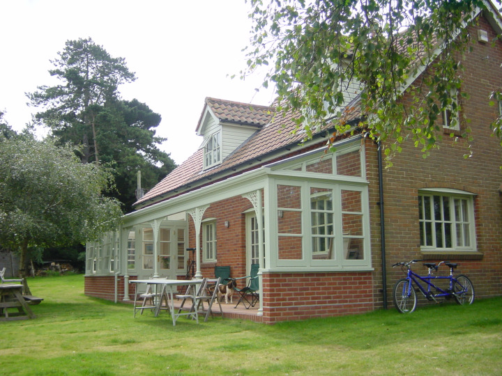 Kitchen extension and veranda, Iken, Suffolk