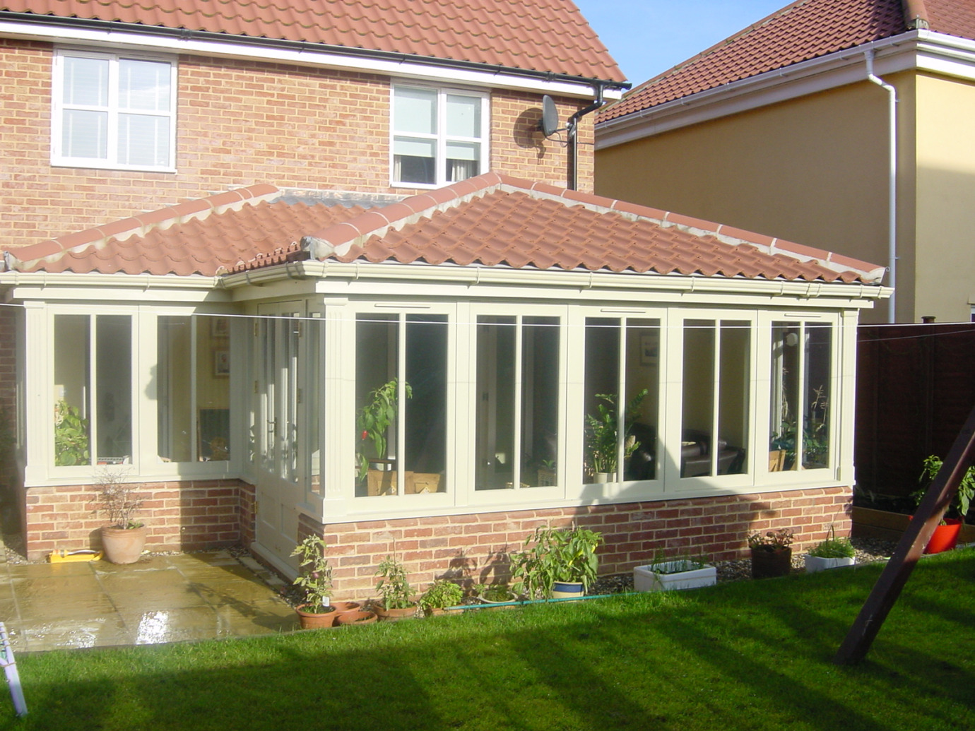 P-shaped Garden Room for this Hopkins Home, Norwich